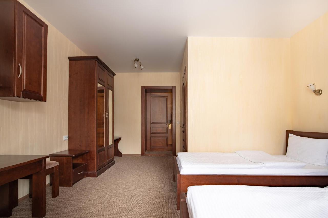 Private Rooms In Hotel Lift 1R Bukovel Eksteriør bilde