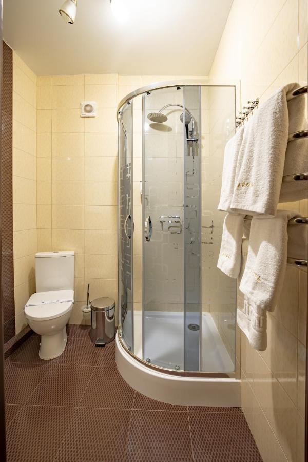 Private Rooms In Hotel Lift 1R Bukovel Eksteriør bilde