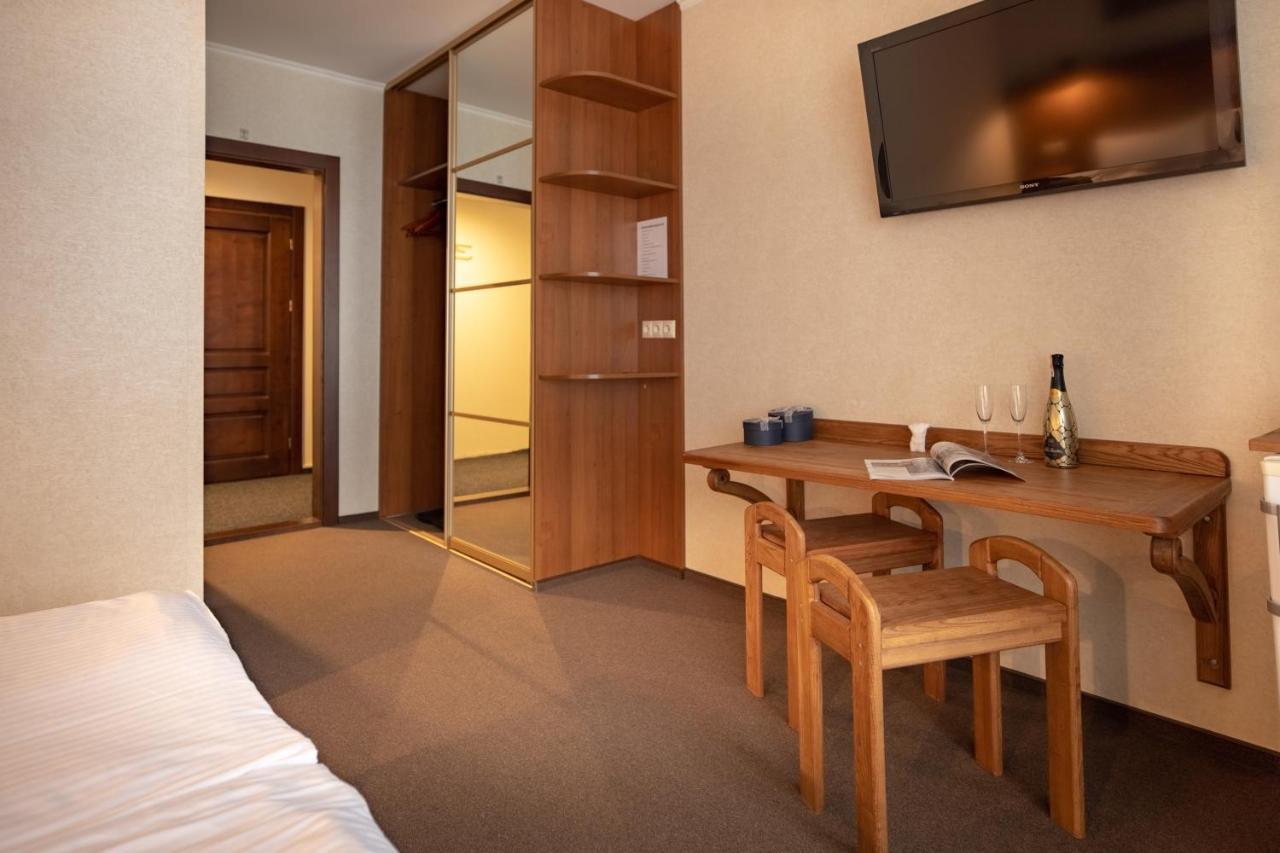 Private Rooms In Hotel Lift 1R Bukovel Eksteriør bilde