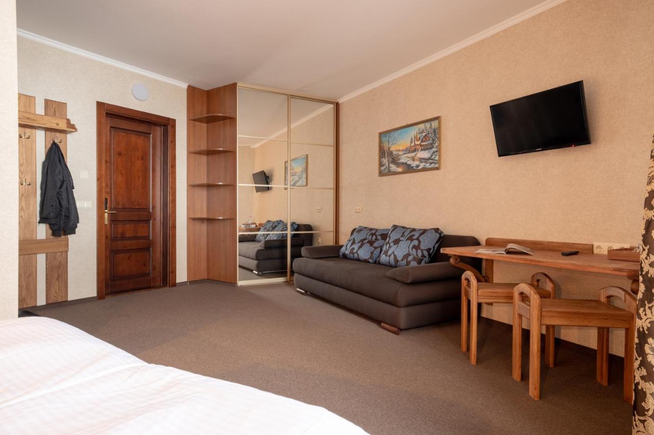 Private Rooms In Hotel Lift 1R Bukovel Eksteriør bilde